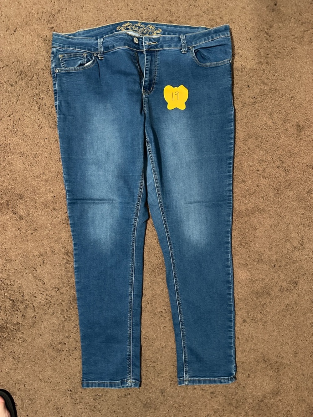 Women’s Mid-Rise Blue Stretch Jeans